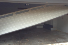 Call the Pros for These Five Garage Door Repairs