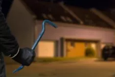 Homeowners Be Aware: Burglars Target Cheap Garage Doors